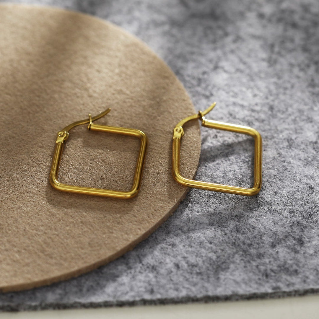 REILYNN Small Square Shaped Hoops. In Gold & Silver.